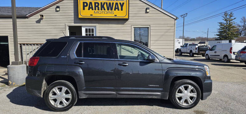 2017 GMC Terrain for sale at Parkway Motors in Springfield IL