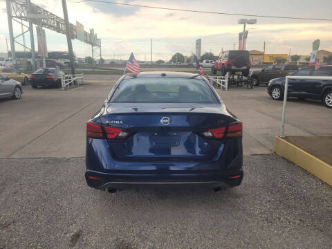 2019 Nissan Altima 2.5 SR