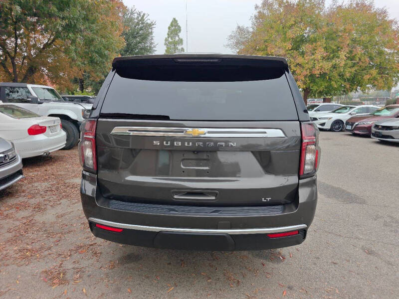 2021 Chevrolet Suburban LT