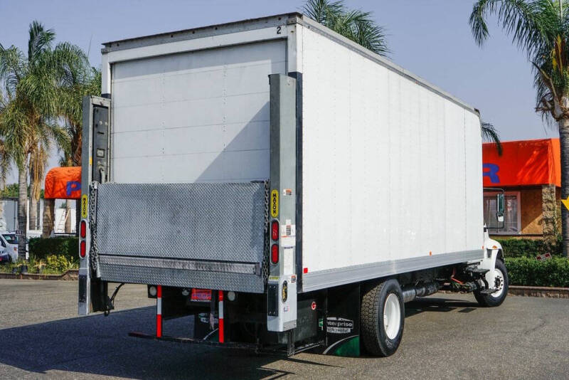 2017 International DuraStar 4300