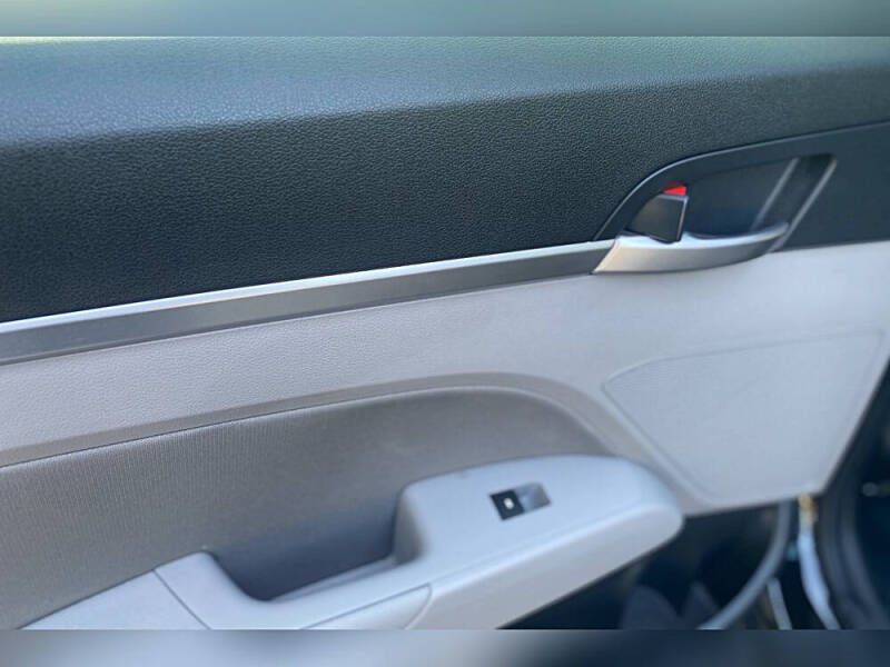 2020 Hyundai Elantra