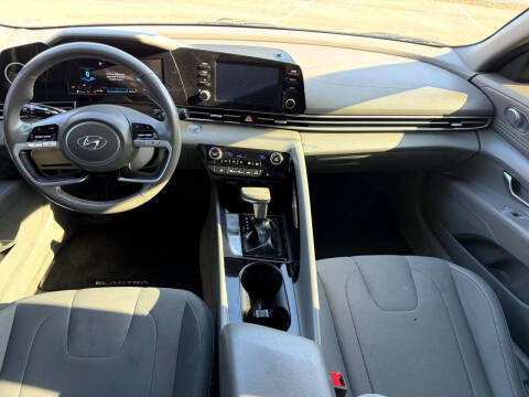 2022 Hyundai Elantra