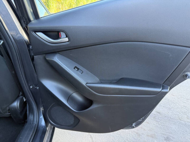 2015 Mazda MAZDA3 i Sport