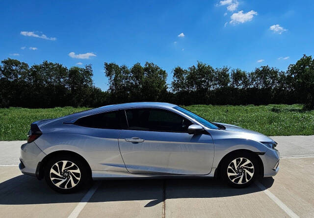 2019 Honda Civic for sale at CAR MARKET AUTO GROUP in Sugar Land, TX