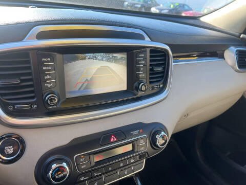 2020 Kia Sorento EX V6