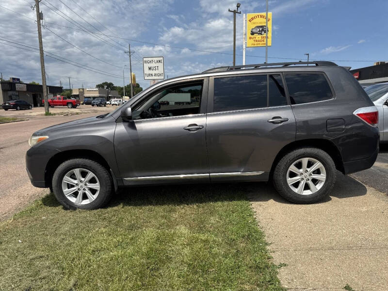 2012 Toyota Highlander SE