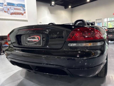 2004 Dodge Viper SRT-10