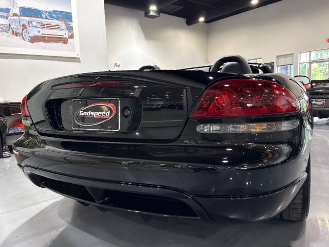 2004 Dodge Viper SRT-10