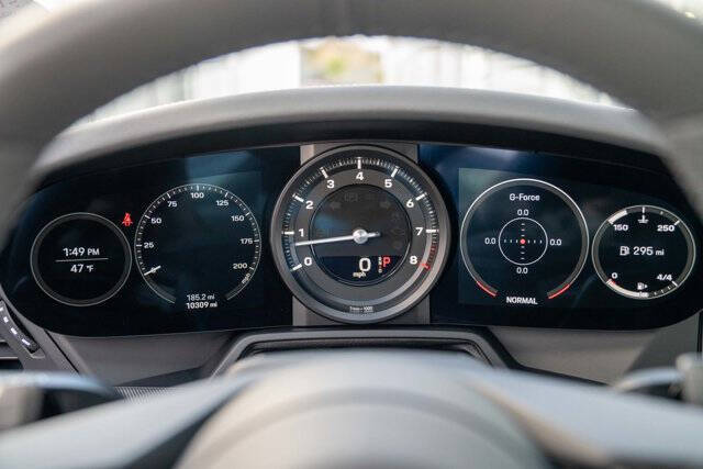 2021 Porsche 911 16