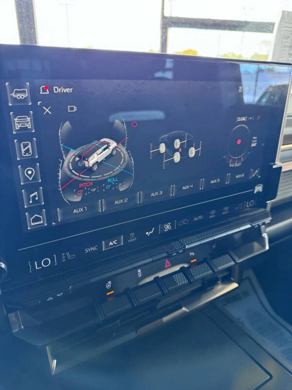 2024 GMC HUMMER EV 2X