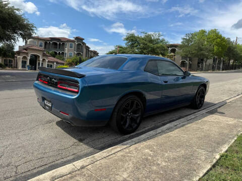 2020 Dodge Challenger SXT