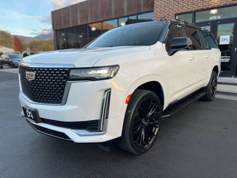 2022 Cadillac Escalade ESV Luxury