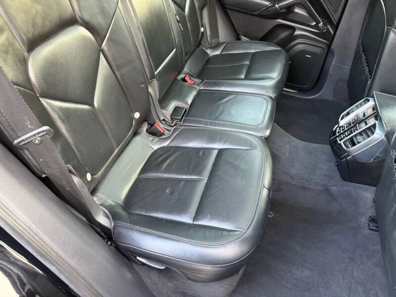 2013 Porsche Cayenne GTS
