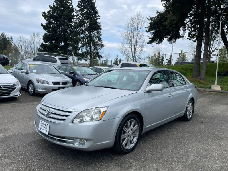 2006 Toyota Avalon for sale at King Crown Auto Sales LLC in Federal Way WA