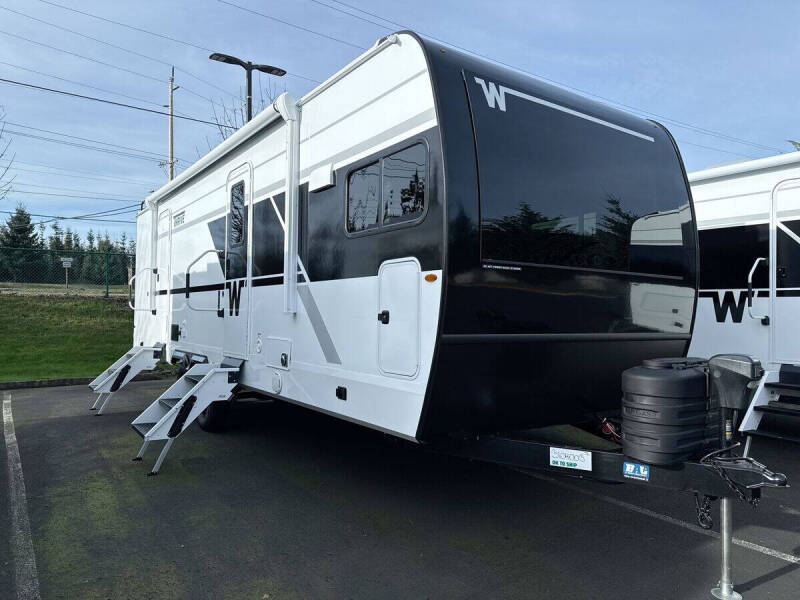 2026 Winnebago Thrive