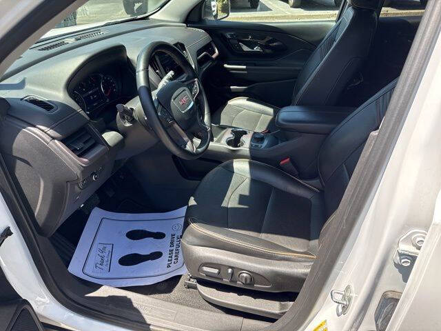 2023 GMC Terrain AT4