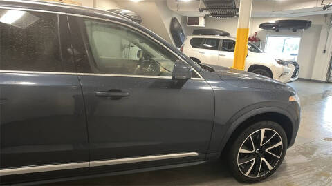 2023 Volvo XC90 B6 Plus Bright Theme 6P