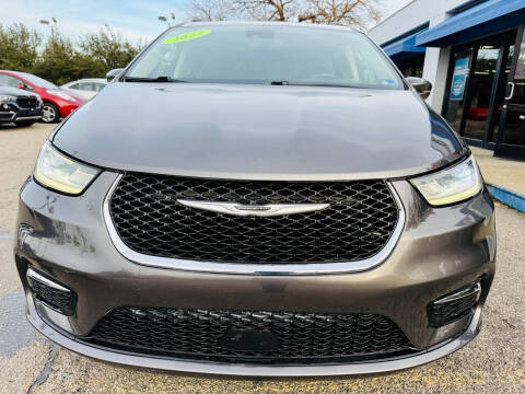 2022 Chrysler Pacifica Touring L