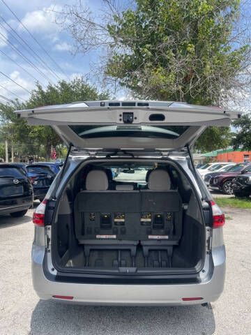 2017 Toyota Sienna