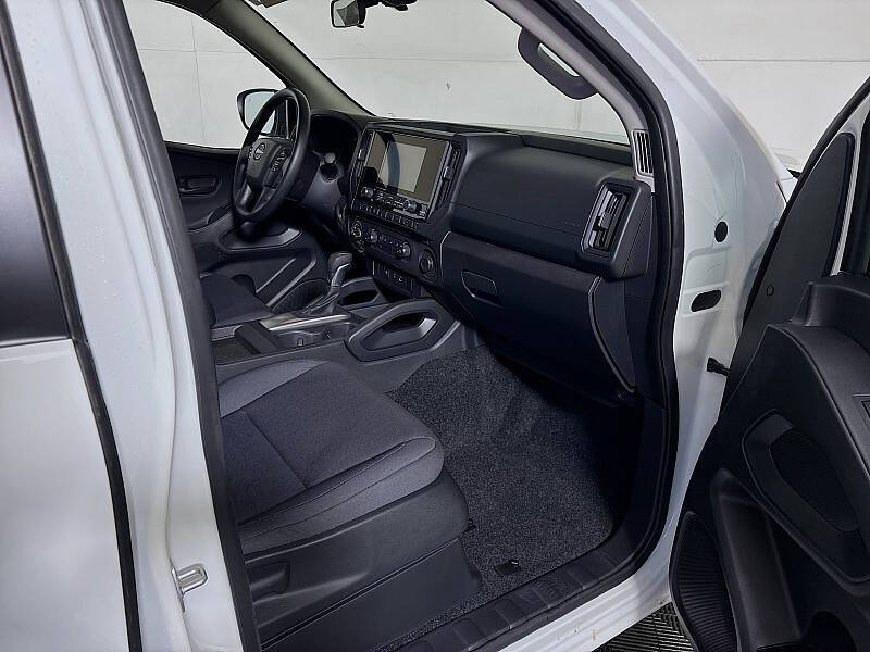 2025 Nissan Frontier