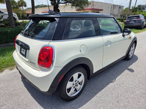 2016 MINI Hardtop 2 Door Cooper
