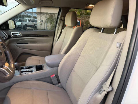 2012 Jeep Grand Cherokee Laredo