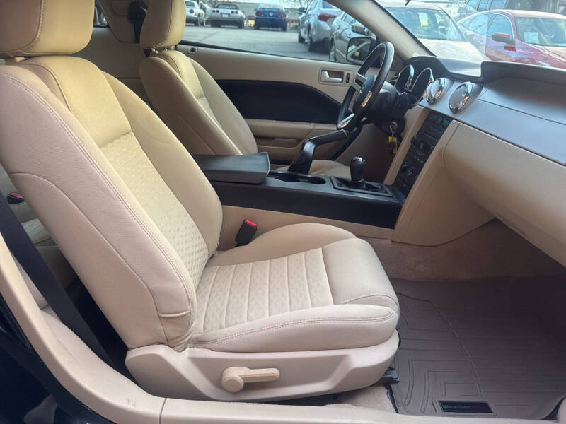 2007 Ford Mustang GT Deluxe