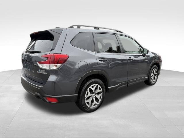 2024 Subaru Forester Premium
