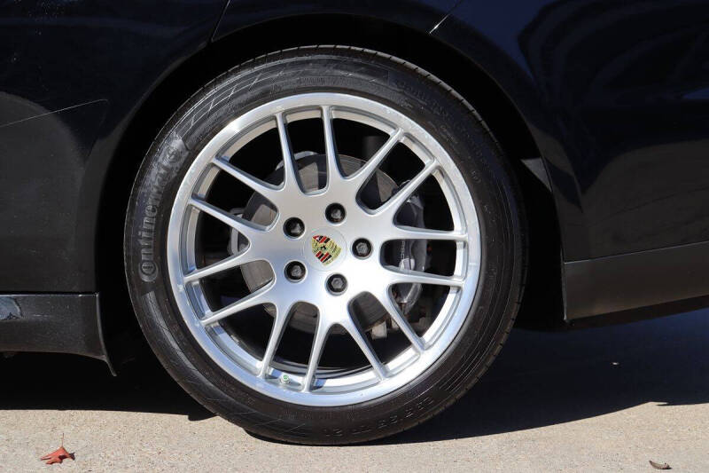 2016 Porsche Panamera Edition