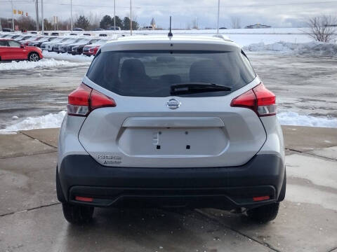 2019 Nissan Kicks S