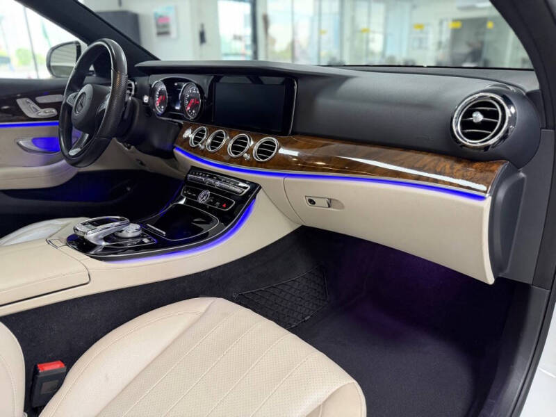 2017 Mercedes-Benz E-Class E 300 4MATIC