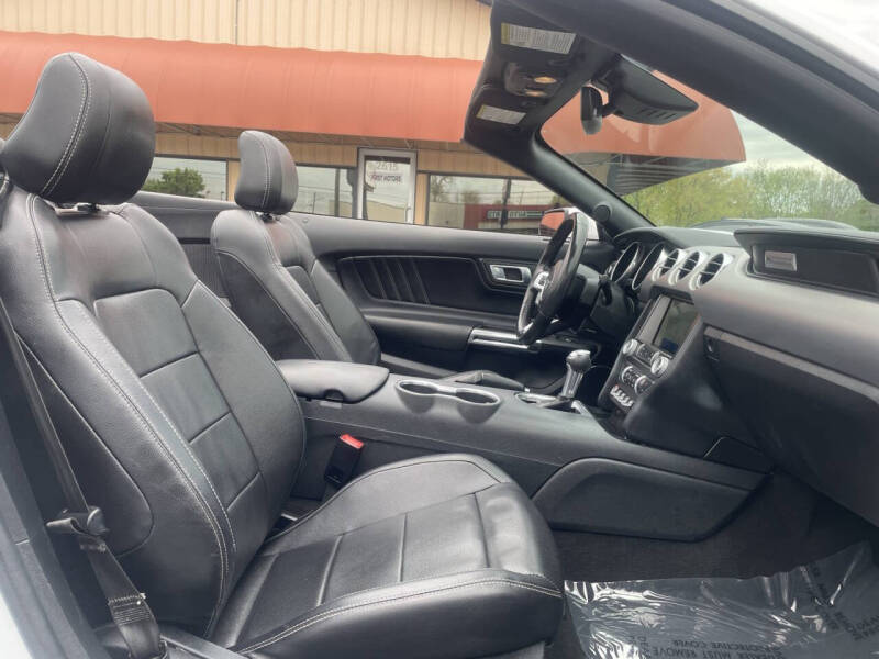 2022 Ford Mustang EcoBoost Premium