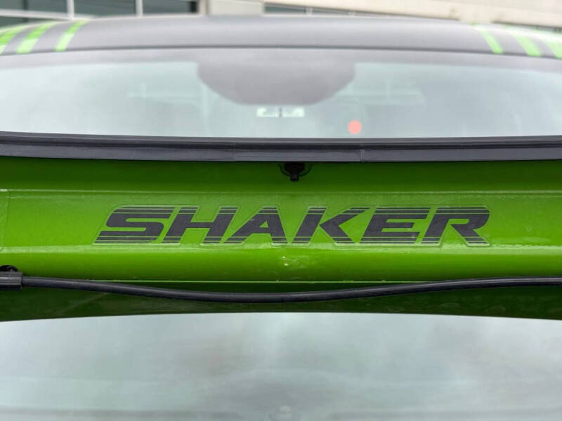 2017 Dodge Challenger 392 HEMI Scat Pack Shaker