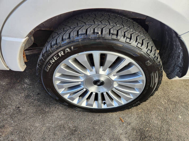 2016 Lincoln Navigator Select