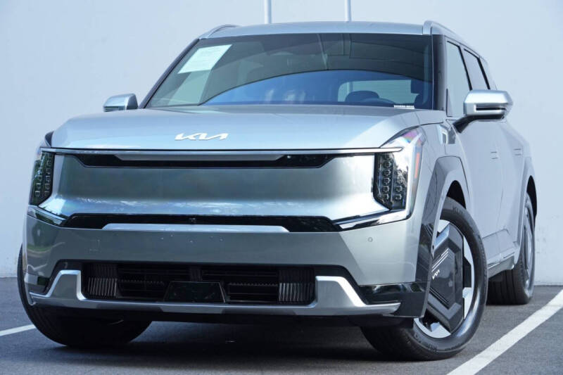 2024 Kia EV9 Land
