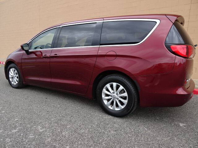 2018 Chrysler Pacifica LX