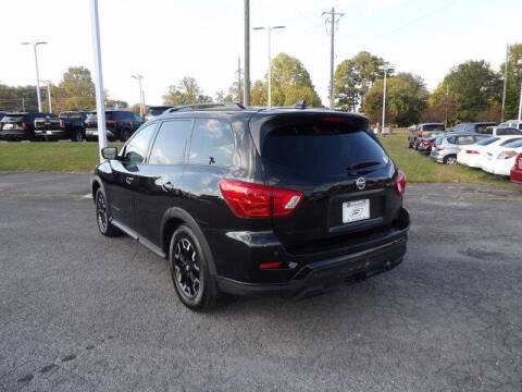 2019 Nissan Pathfinder SV