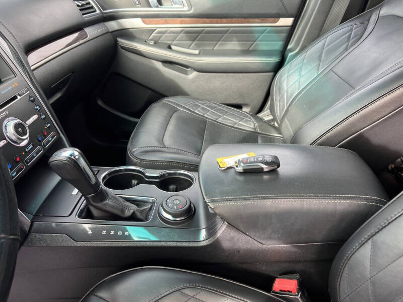 2016 Ford Explorer Platinum