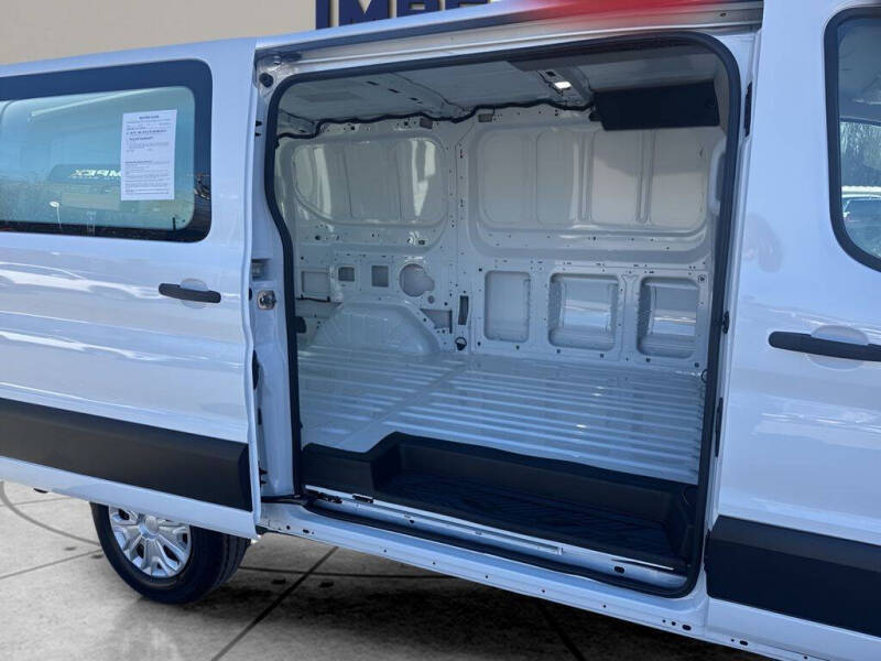 2025 Ford Transit