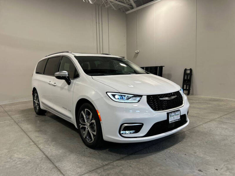 2026 Chrysler Pacifica Pinnacle