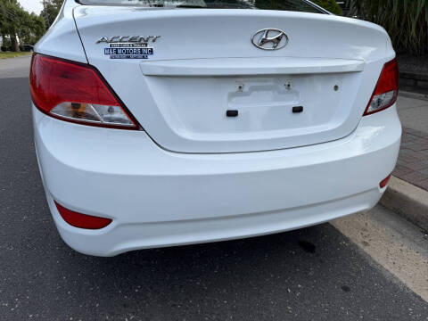 2017 Hyundai Accent SE