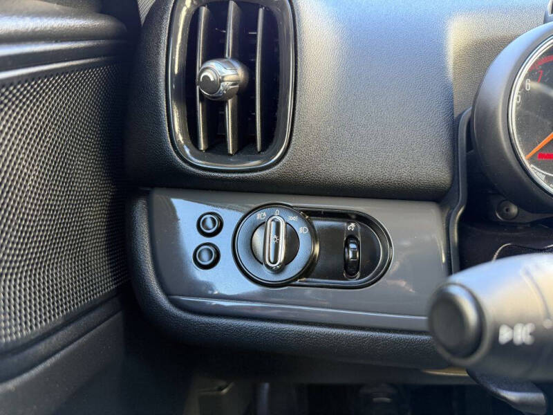 2017 MINI Countryman Cooper