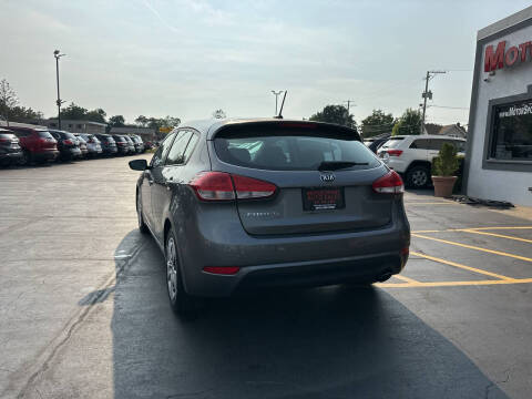 2016 Kia Forte5 LX