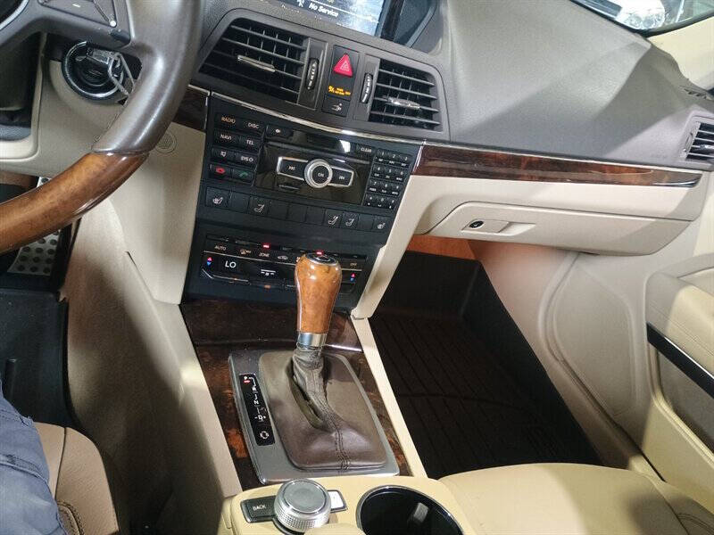 2012 Mercedes-Benz E-Class 42