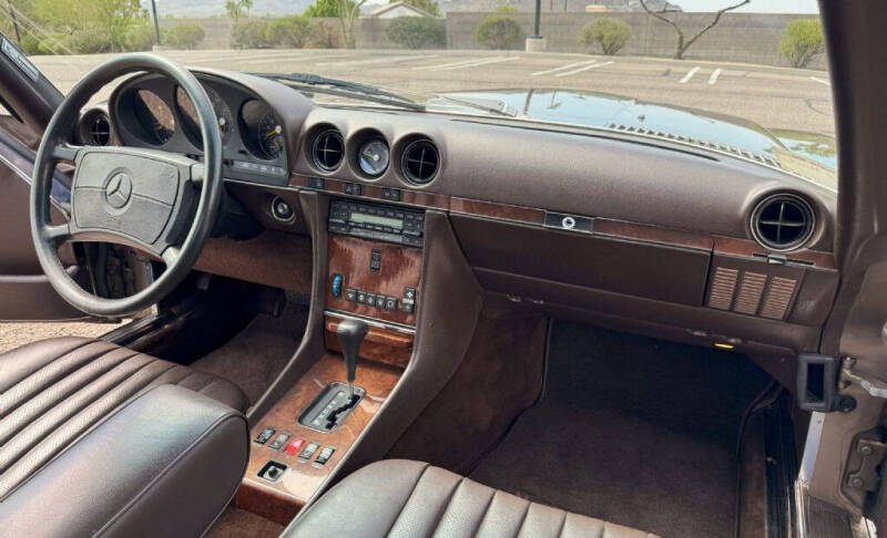 1989 Mercedes-Benz 560-Class 560 SL