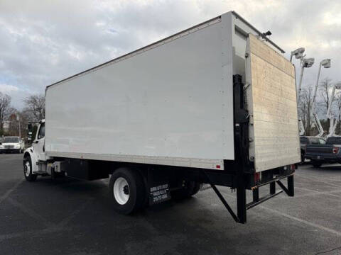 2019 Freightliner M2 106