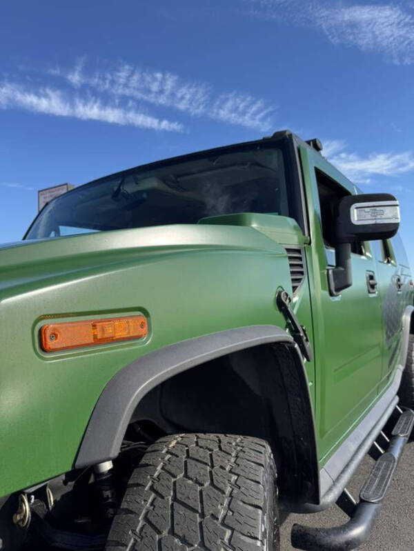 2004 HUMMER H2
