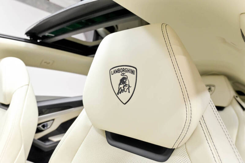 2020 Lamborghini Urus