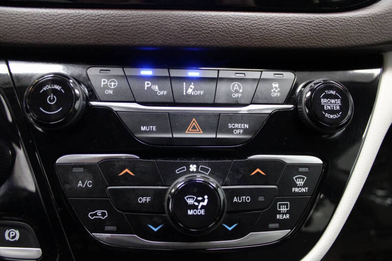 2020 Chrysler Pacifica Touring