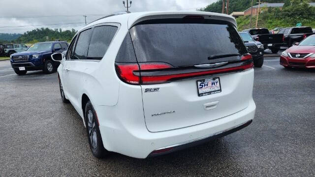 2021 Chrysler Pacifica for sale at Tim Short CDJR Hazard in Hazard, KY